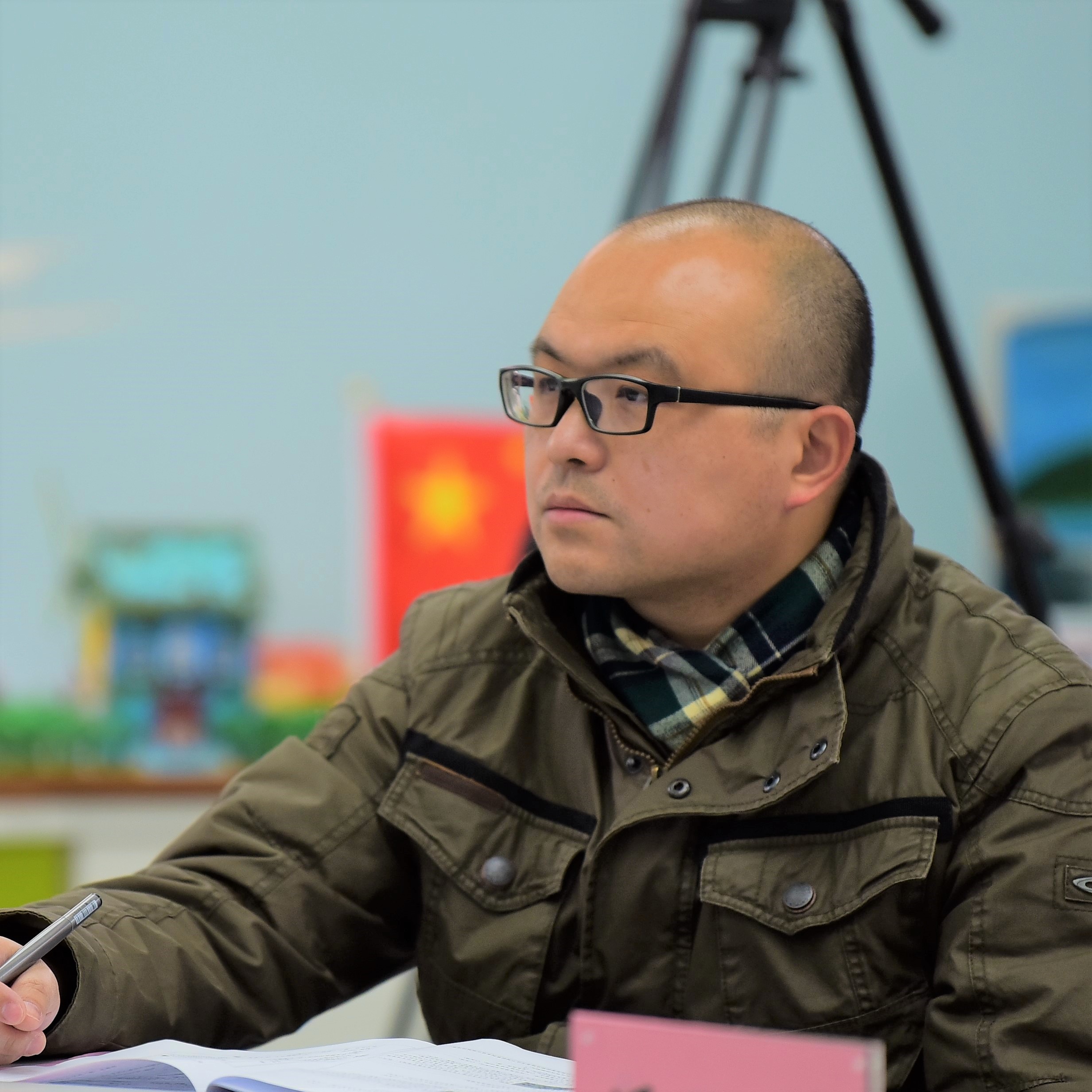 袁芳校长领衔高中物理名师基地集组内教师智慧打造的高中物理专题讲座